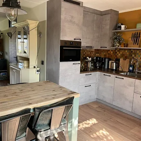 Spacious Apartment, Maartenszee Dune Holiday home Sint Maartensvlotbrug